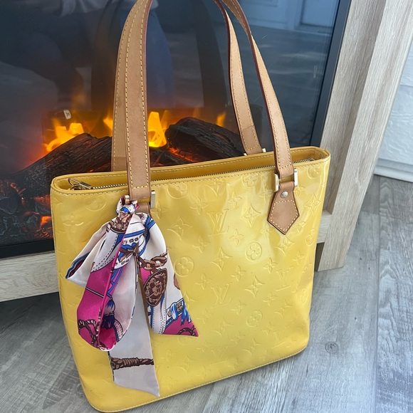 Louis Vuitton Bags Louis Vuitton Lv Tote Bag Houston Vernis Tote